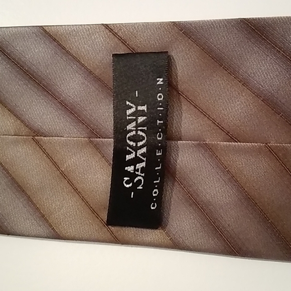 Saxony collection Silk tie (3 for $15) - Picture 3 of 3